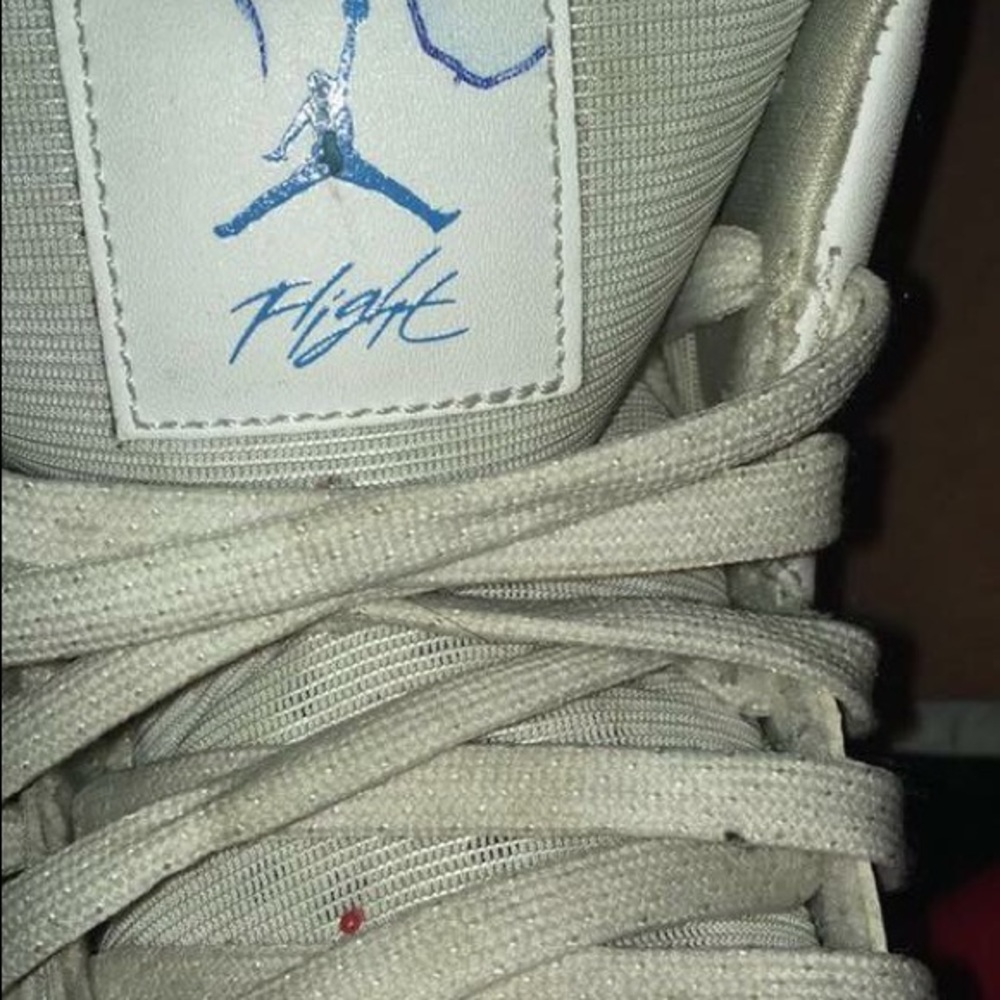 Jordan’s - Picture 2 of 2